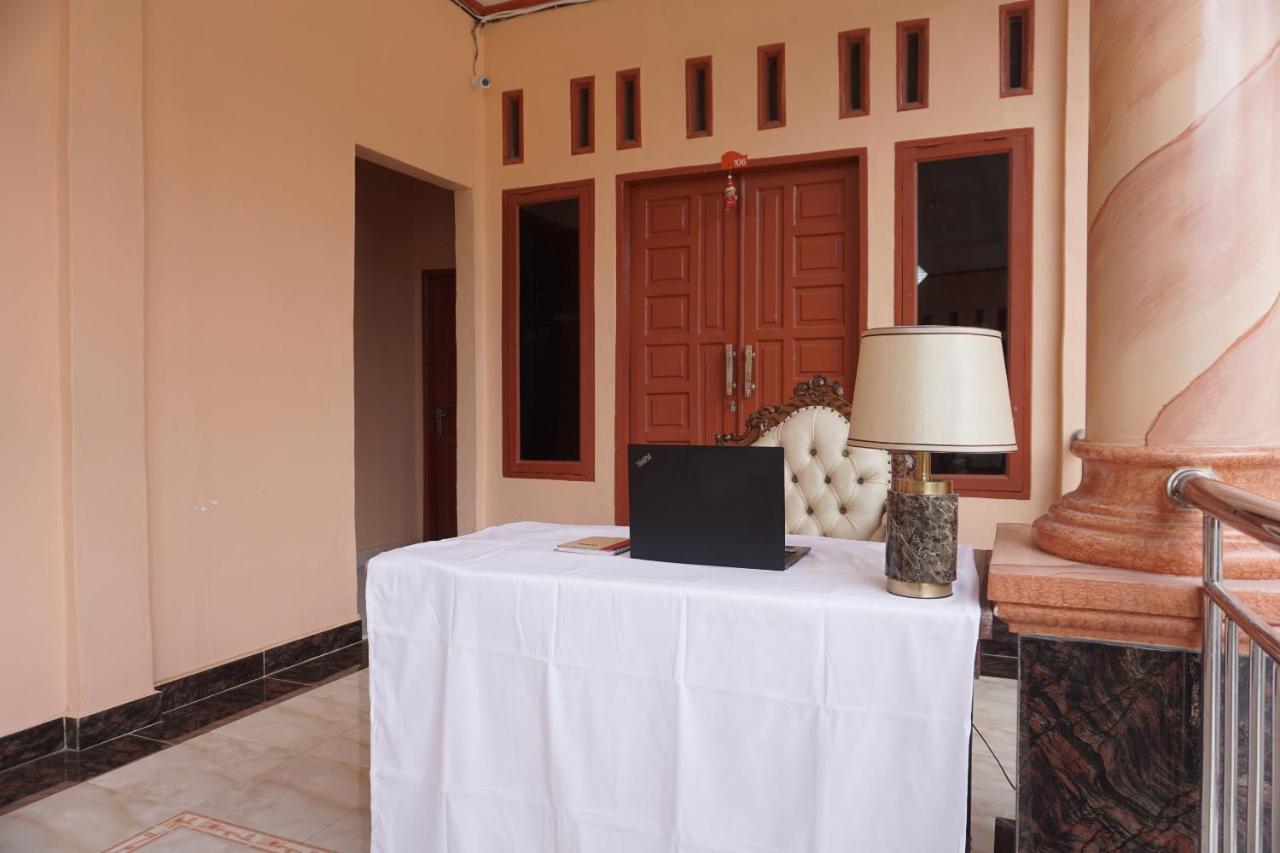 Oyo 2635 Ramos Inn Sinapuran Εξωτερικό φωτογραφία