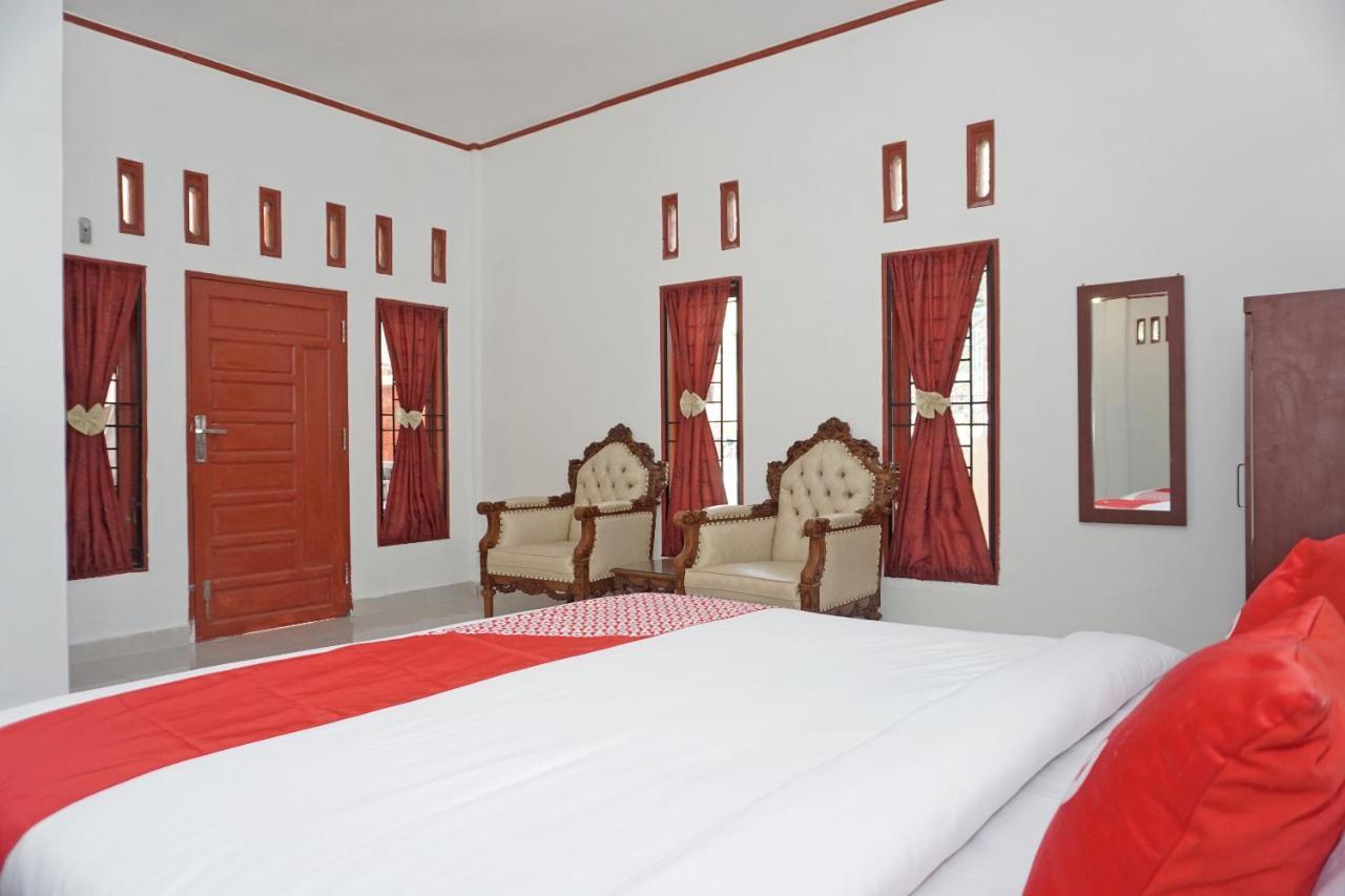 Oyo 2635 Ramos Inn Sinapuran Εξωτερικό φωτογραφία