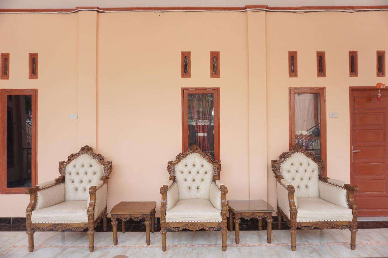 Oyo 2635 Ramos Inn Sinapuran Εξωτερικό φωτογραφία
